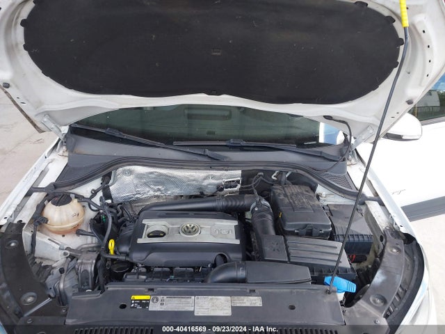 WVGAV7AX5FW566666 Volkswagen TIGUAN S