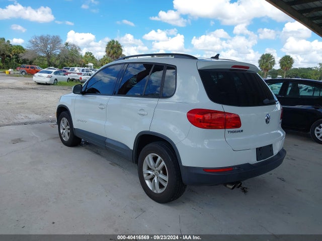 WVGAV7AX5FW566666 Volkswagen TIGUAN S