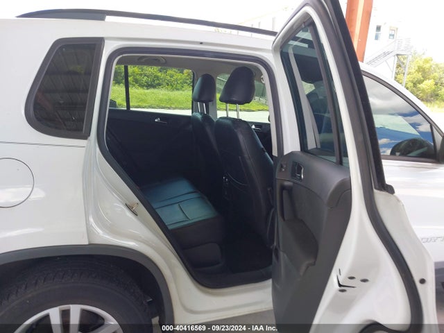 WVGAV7AX5FW566666 Volkswagen TIGUAN S