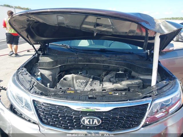 5XYKTCA68FG551901 KIA SORENTO LX