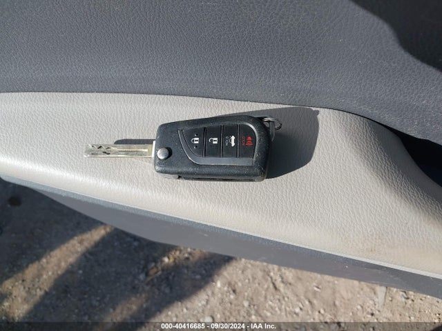 Toyota CAMRY LE 2018 JTNB11HK6J3027667 Image 11