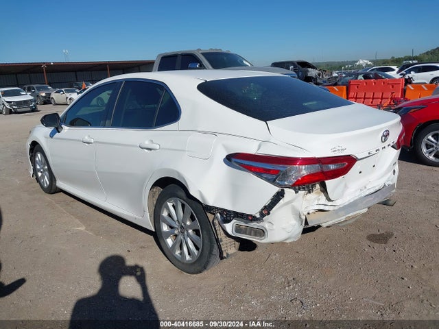 Toyota CAMRY LE 2018 JTNB11HK6J3027667 Image 3