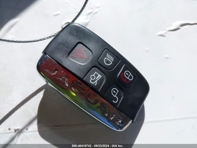 2014 JAGUAR XJ SAJWJ1CD3E8V60567 Photo 10