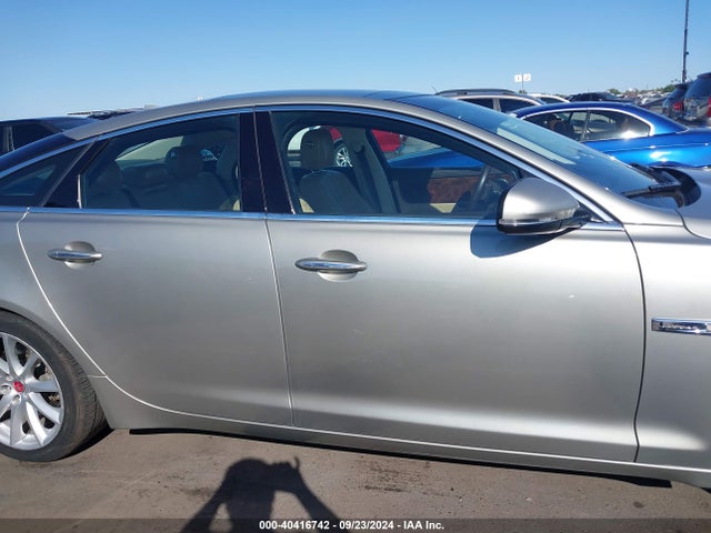 SAJWJ1CD3E8V60567 Jaguar XJ