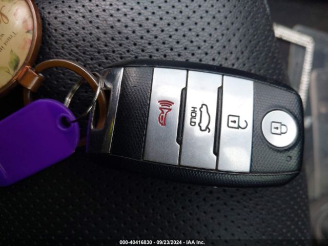 KNAFX5A89H5672948 KIA FORTE EX