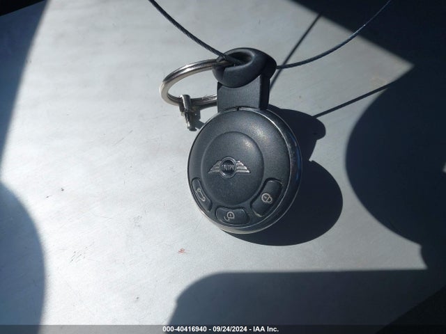 2011 MINI COOPER COUNTRYMAN WMWZB3C51BWM01225 Photo 10