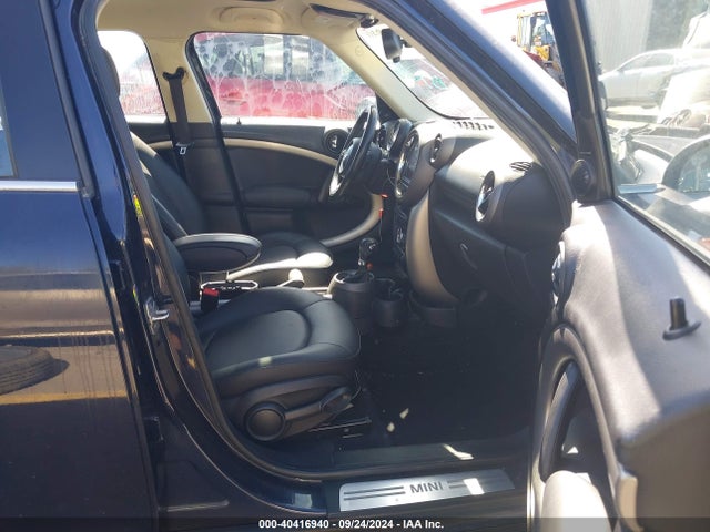 2011 MINI COOPER COUNTRYMAN WMWZB3C51BWM01225 Photo 4