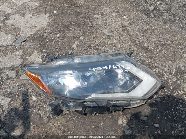 JN8AT2MT1HW131284 Nissan ROGUE SV