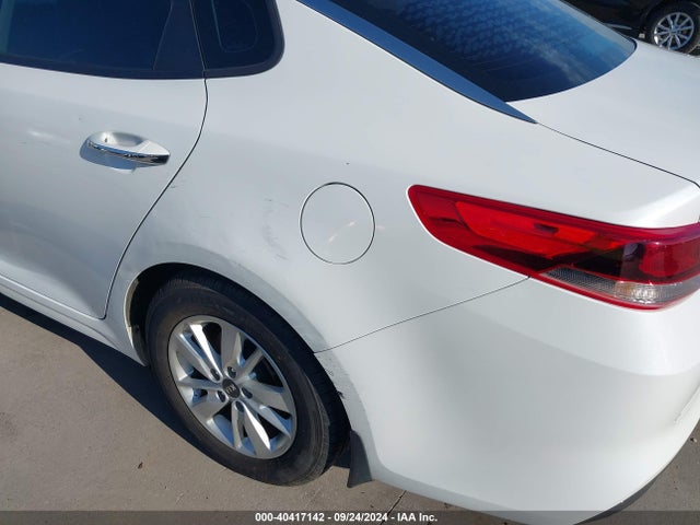 KIA Optima Lx 2018 KNAGT4L36J5213412 Image 19