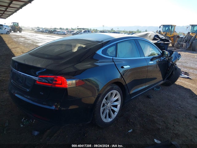 Tesla Model S 60/70/75/85 2016 5YJSA1E10GF151378 Image 3