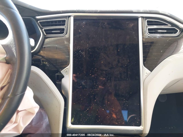 Tesla Model S 60/70/75/85 2016 5YJSA1E10GF151378 Image 6