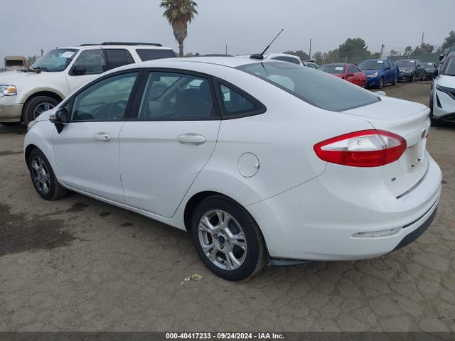 Ford FIESTA SE 2015 3FADP4BJ5FM196068 Image 3