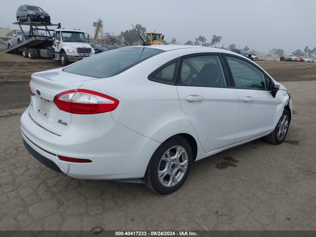 Ford FIESTA SE 2015 3FADP4BJ5FM196068 Image 4