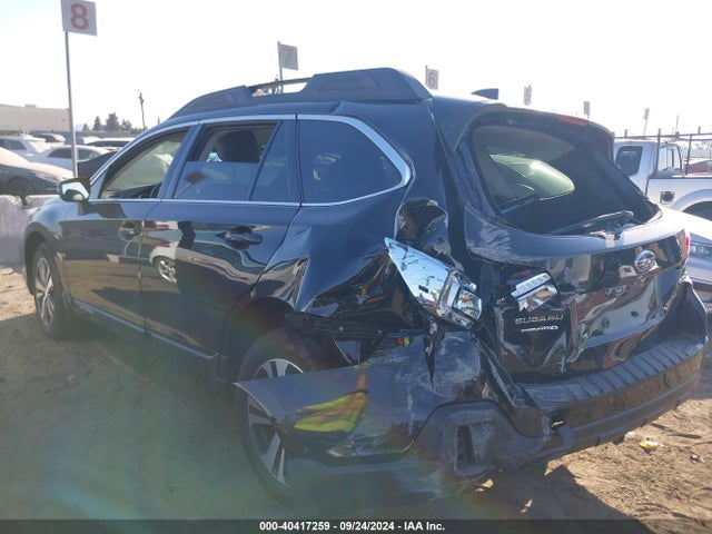Subaru Outback 2.5i Limited 2018 4S4BSANCXJ3291002 Image 3
