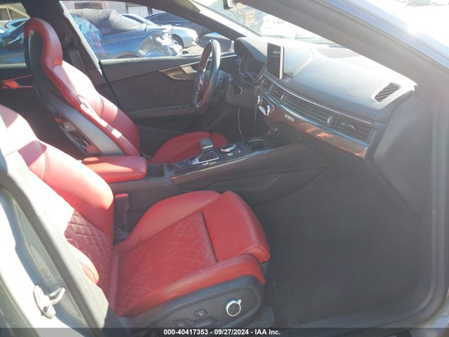WAUB4CF5XKA004696 Audi S5 3.0t Premium