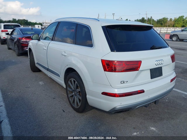 2017 AUDI Q7 WA1LAAF78HD025182 Photo 2