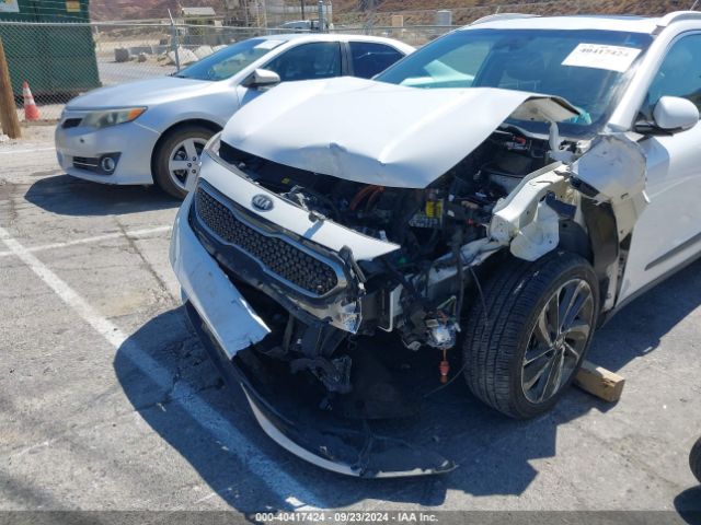 KNDCE3LC5H5038246 KIA Niro Touring