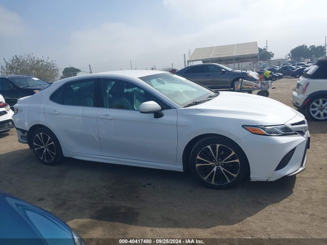 Toyota CAMRY SE 2018 4T1B11HK5JU585049 Image 13