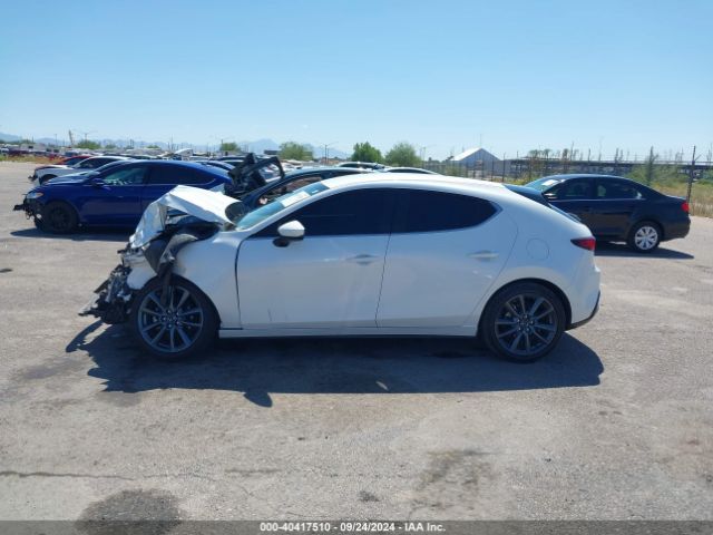 JM1BPAKM7P1600593 Mazda Mazda3 2.5 S Select
