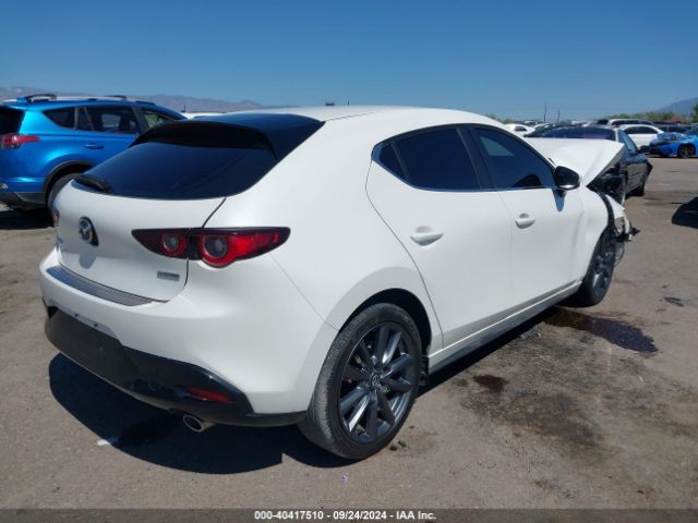 JM1BPAKM7P1600593 Mazda Mazda3 2.5 S Select