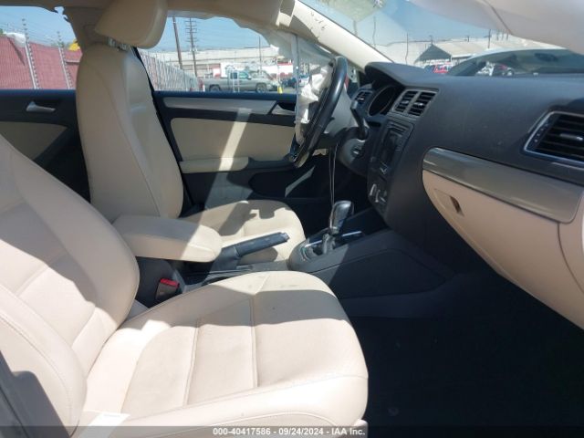 3VWDB7AJ2HM356631 Volkswagen Jetta 1.4t Se