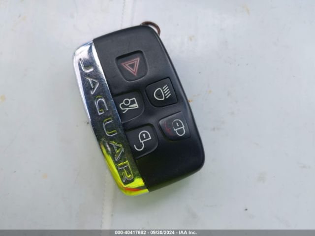 2013 JAGUAR XJ SAJWJ2GD6D8V46306 Photo 10