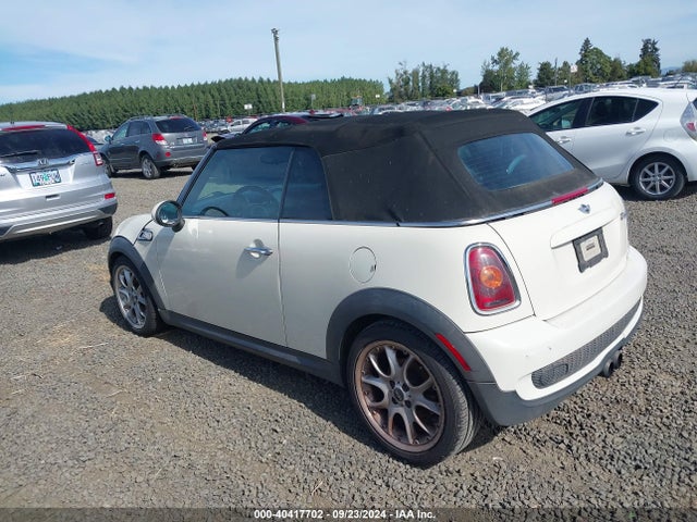 2009 MINI COOPER S WMWMS33569TG89591 Photo 2