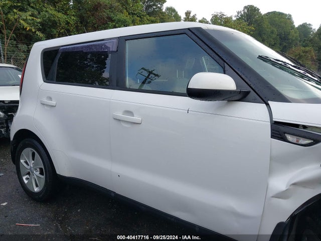 KIA Soul 2014 KNDJN2A29E7739898 Image 13