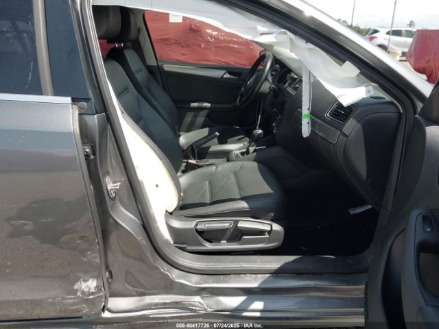 2017 VOLKSWAGEN JETTA 3VWDB7AJ4HM311934 Photo 4