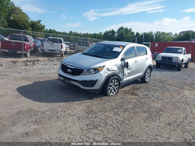 KIA Sportage Lx 2015 KNDPBCAC0F7758181 Image 2