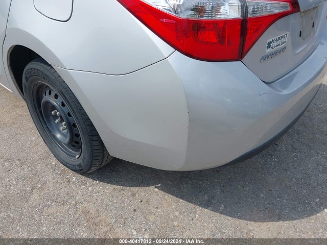 Toyota COROLLA LE 2016 5YFBURHE1GP416995 Image 17