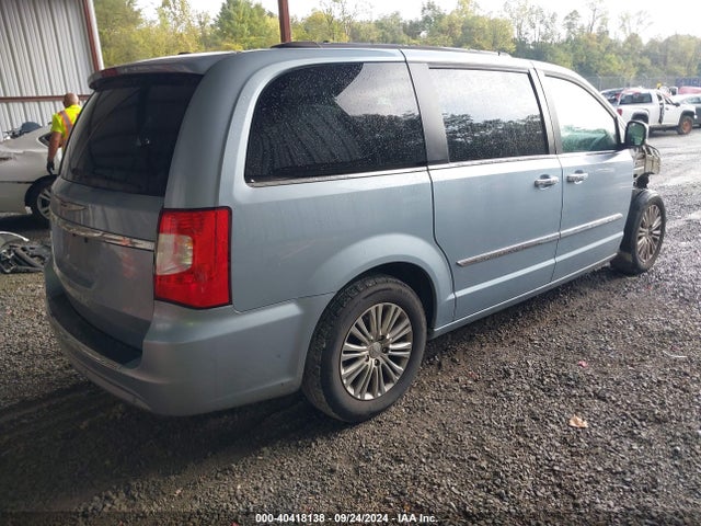 2C4RC1CG2GR284678 Chrysler Town & Country Touring-l Anniversary Edition