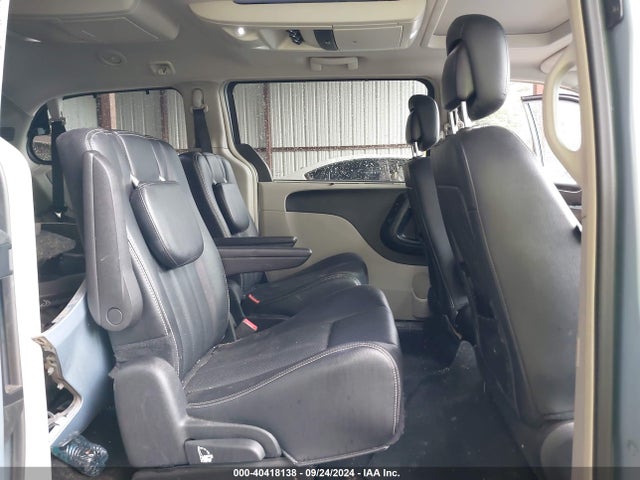 2C4RC1CG2GR284678 Chrysler Town & Country Touring-l Anniversary Edition