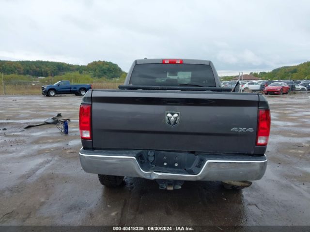 1C6RR7FG5KS688621 RAM 1500 Classic Tradesman Quad Cab 4x4 6'4 Box