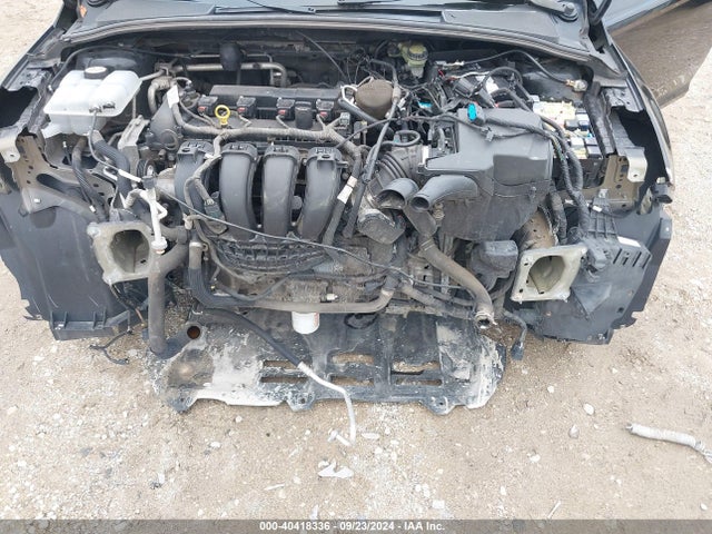 Ford FOCUS SE 2014 1FADP3F23EL437431 Image 10