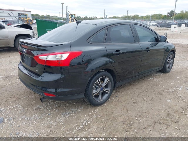 Ford FOCUS SE 2014 1FADP3F23EL437431 Image 4