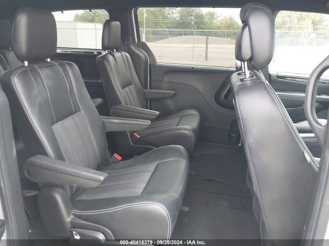 2C4RC1HG3FR584253 Chrysler Town & Country S