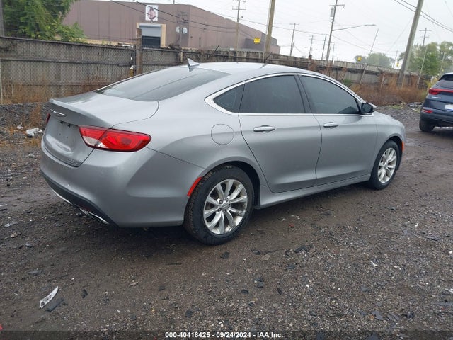 Chrysler 200 C 2015 1C3CCCCG3FN519901 Image 4