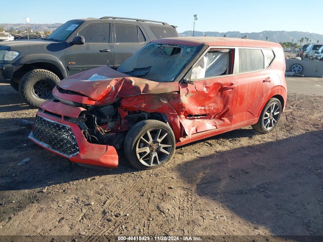 KIA Soul Turbo 2022 KNDJ53AF7N7186712 Image 2
