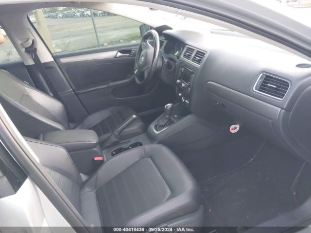 3VWL07AJ4EM389465 Volkswagen Jetta 1.8t Sel