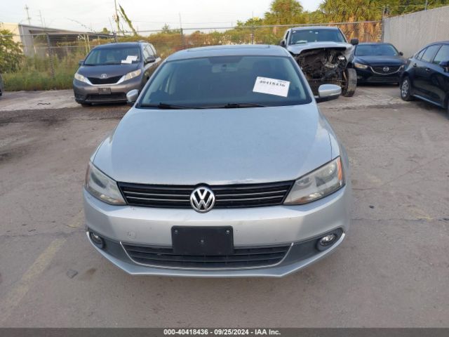 3VWL07AJ4EM389465 Volkswagen Jetta 1.8t Sel