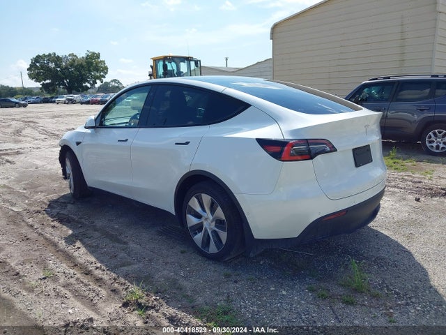 2021 TESLA MODEL Y 5YJYGDED9MF111297 Photo 2