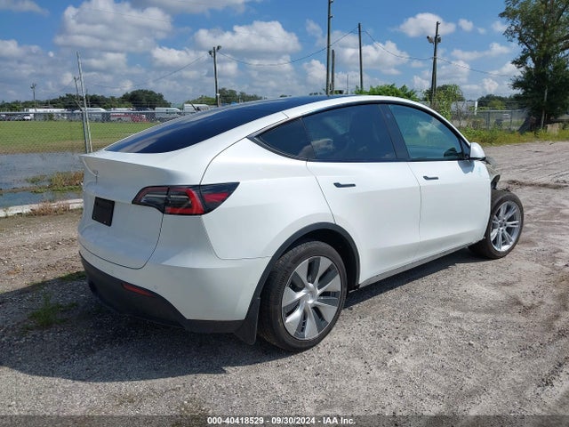 2021 TESLA MODEL Y 5YJYGDED9MF111297 Photo 3