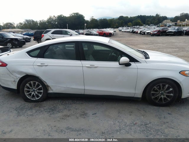 3FA6P0G70FR275584 Ford FUSION S