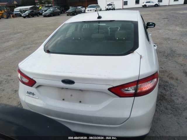 3FA6P0G70FR275584 Ford FUSION S