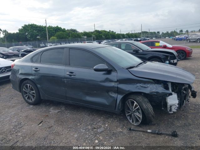 3KPF24AD4NE419111 KIA Forte Lxs