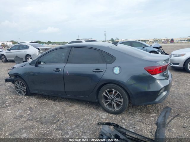 3KPF24AD4NE419111 KIA Forte Lxs