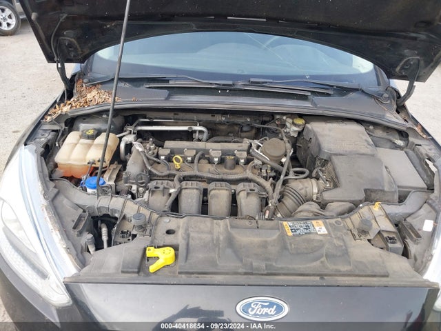 Ford FOCUS SE 2015 1FADP3K25FL316178 Image 10