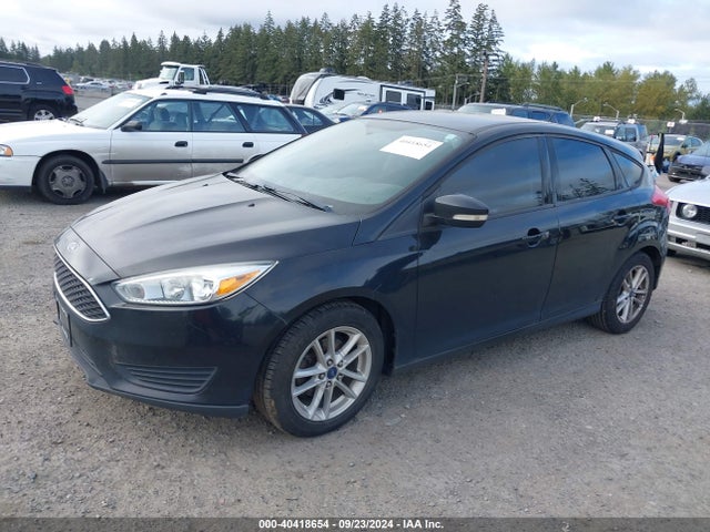 Ford FOCUS SE 2015 1FADP3K25FL316178 Image 2