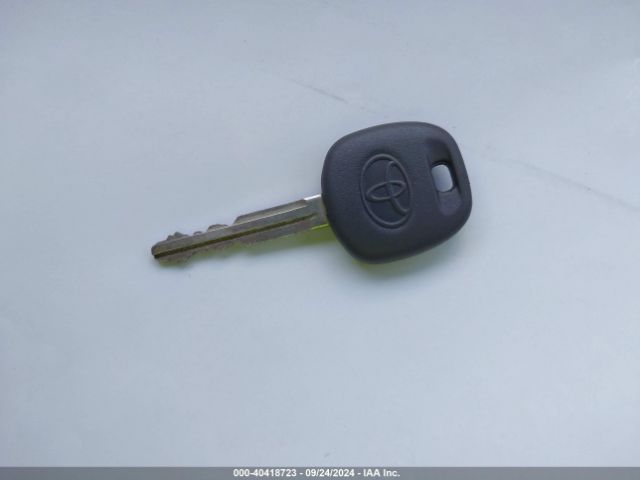 4T1BF1FK4FU488971 Toyota CAMRY SE
